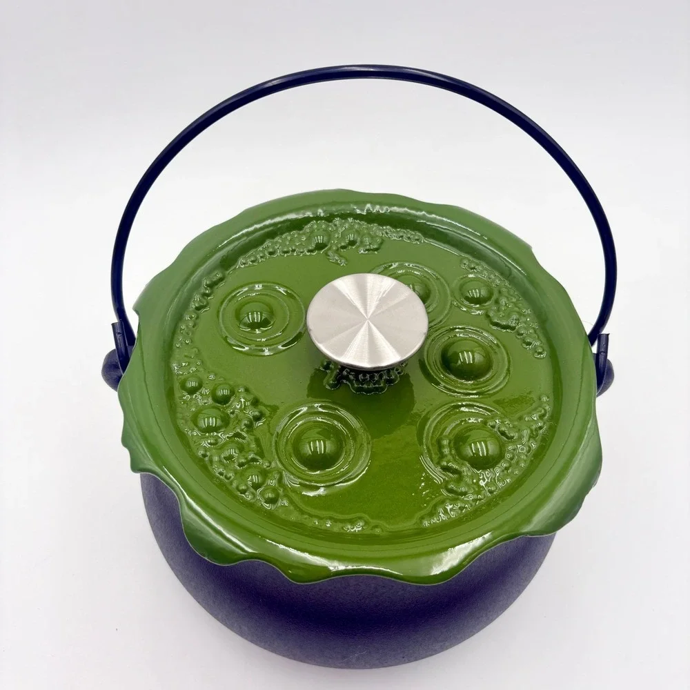 Smith & Clark 4QT Cast Iron Cauldron Witches Brew Bubbling Lid Green Halloween